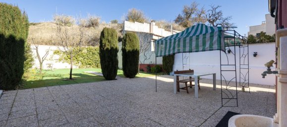 4 غرف نوم منزل في Jun, Spain رقم 94736 35