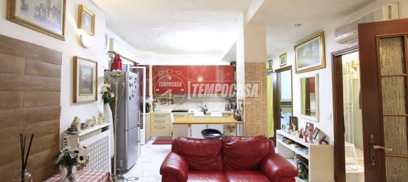 3 rooms Apartment in Cologno Monzese, Italy No. 268882 4