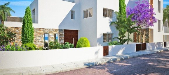 4 bedrooms House in Paphos, Cyprus No. 9836 3