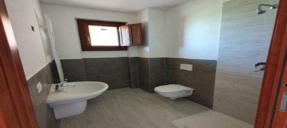 5 rooms Apartment in Pienza, Italy No. 60889 6