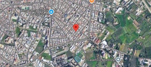 3 bedrooms Apartment in Andria, Italy No. 381331 4