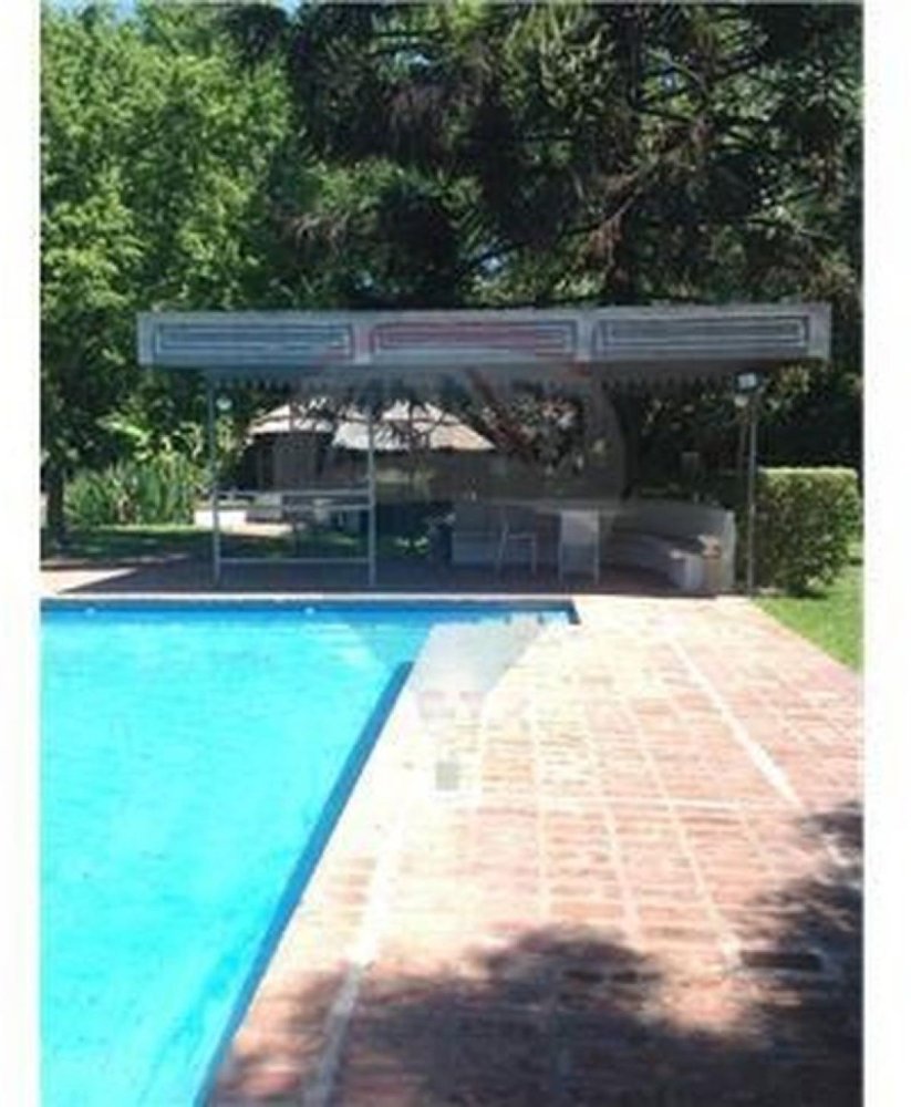 3 bedrooms Farm in Pilar, Argentina No. 38594