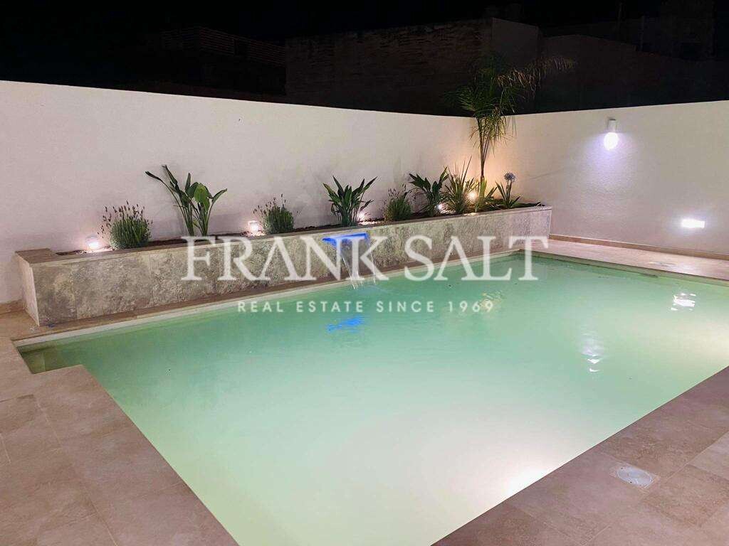 Villa de 3 dormitorios en Saint Paul's Bay, Malta No. 10191