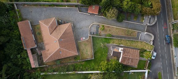 3 bedrooms House in Angra do Heroismo, Portugal No. 36055 22