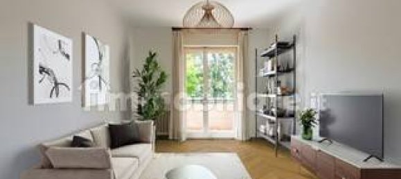 2 bedrooms Apartment in Milan, Italy No. 317742 3