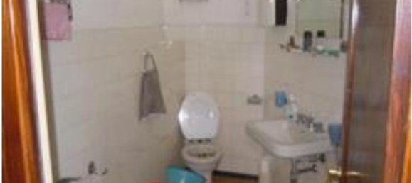 4-salle Appartement à Sondrio, Italy No. 7236 11