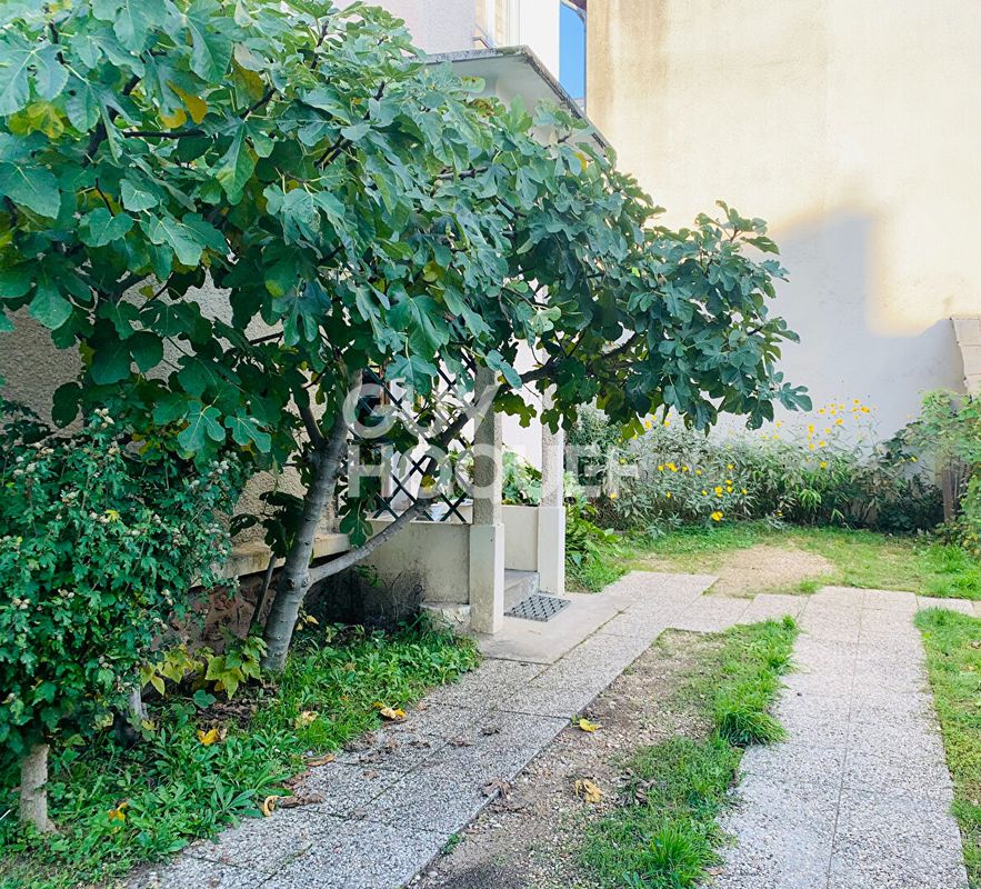 3 chambres Maison à Bois-Colombes, France No. 119053