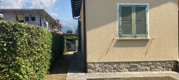 2 bedrooms Villa in Forte dei Marmi, Italy No. 36503 2