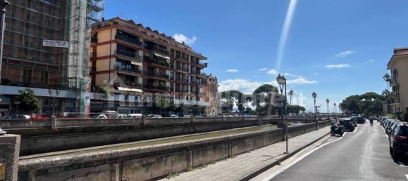 Apartamento de 2 dormitorios en Rapallo, Italy No. 373201 12