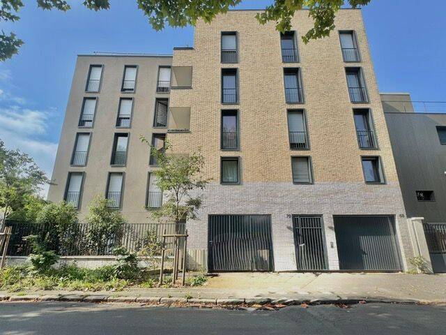 1 bedroom Apartment in Montreuil, France No. 327045