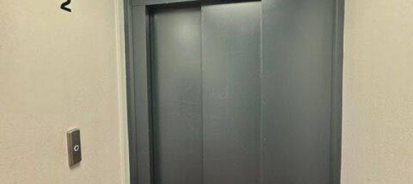 1 bedroom Apartment in Montreuil, France No. 327045 10