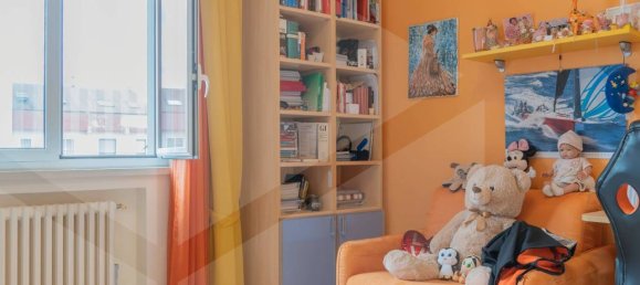 3-salle Appartement à Bari, Italy No. 22762 17