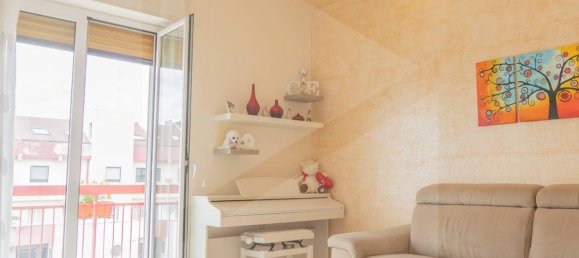 3-salle Appartement à Bari, Italy No. 22762 2