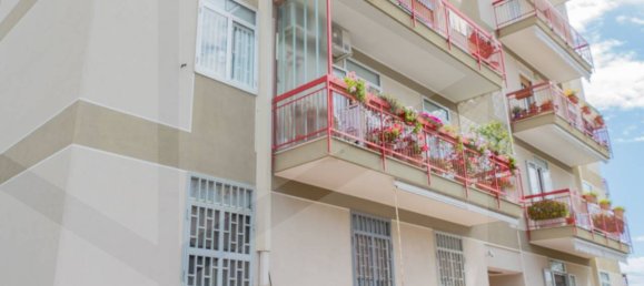 3-salle Appartement à Bari, Italy No. 22762 19