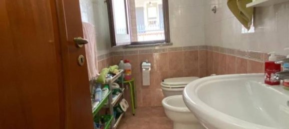 3 rooms House in Acerra, Italy No. 36794 13