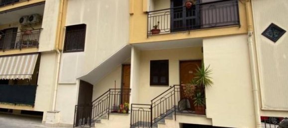 3 rooms House in Acerra, Italy No. 36794 5