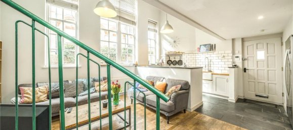 3 bedrooms House in London, United Kingdom No. 12753 4