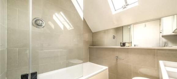 3 bedrooms House in London, United Kingdom No. 12753 9