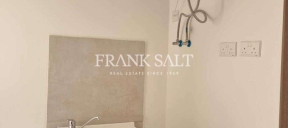 2 غرف نوم طابقين في Sannat, Malta رقم 5797 5