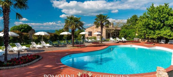 30 rooms House in Murlo, Italy No. 211962 8