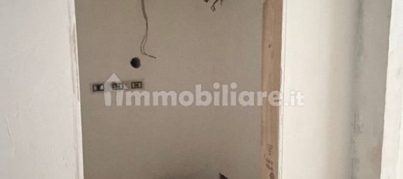 2 rooms Commercial property in Naples, Italy No. 142635 5