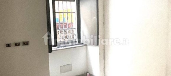 2 rooms Commercial property in Naples, Italy No. 142635 4
