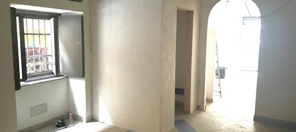 2 rooms Commercial property in Naples, Italy No. 142635 3