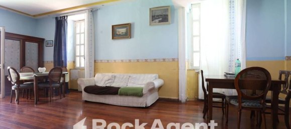8 bedrooms Apartment in Naples, Italy No. 296870 34