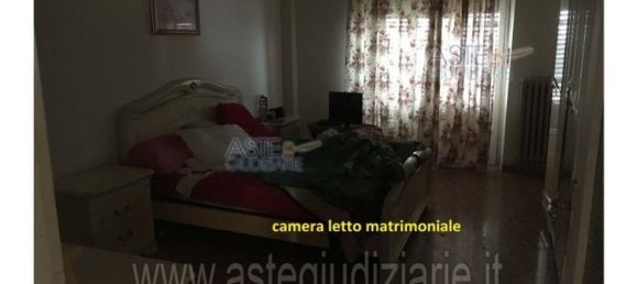 5 rooms Apartment in Livorno Ferraris, Italy No. 43782 7