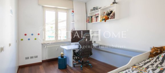 3 bedrooms Apartment in Bergamo, Italy No. 370125 8