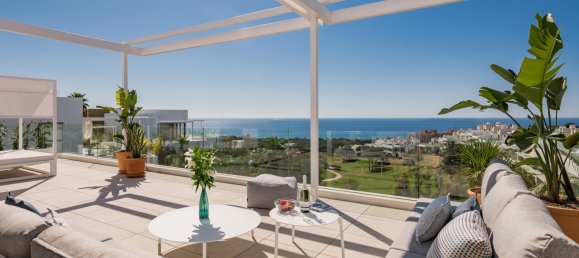 5 bedrooms Villa in Cabopino, Spain No. 3067 24