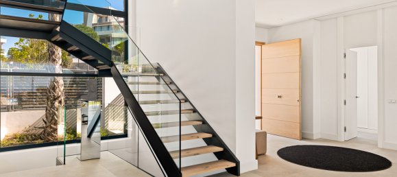 5 bedrooms Villa in Cabopino, Spain No. 3067 2