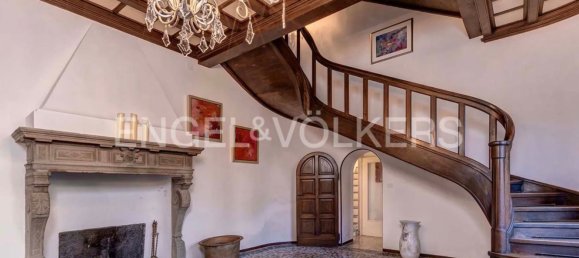 7 rooms Villa in Carlazzo, Italy No. 102873 2