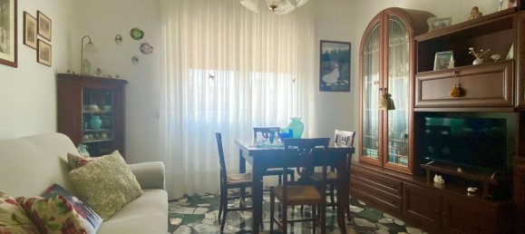 3 rooms Building in Vicenza, Italy No. 24442 2