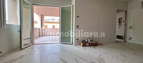 2 bedrooms Apartment in Sona, Italy No. 26958 13