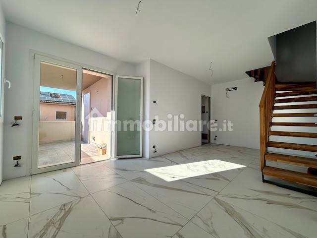 2 bedrooms Apartment in Sona, Italy No. 26958