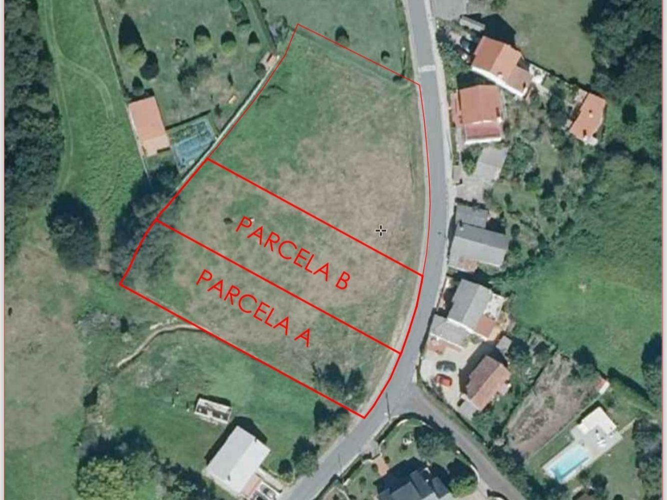 1000m² Land in Cambre, Spain No. 166495