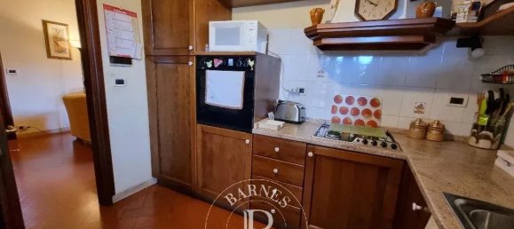 3 bedrooms Villa in Vicchio, Italy No. 156536 9