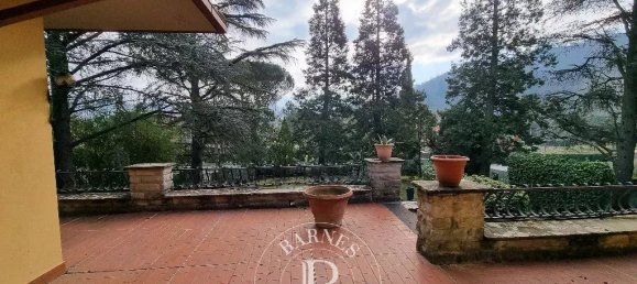 3 bedrooms Villa in Vicchio, Italy No. 156536 16