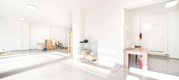 225m² Office in Augsburg, Germany No. 116884 13