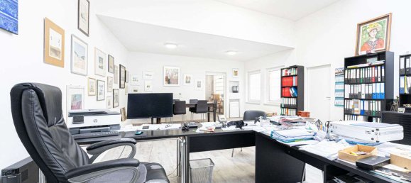 225m² Office in Augsburg, Germany No. 116884 4