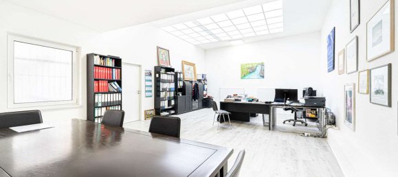 225m² Office in Augsburg, Germany No. 116884 2