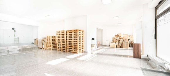 225m² Office in Augsburg, Germany No. 116884 12