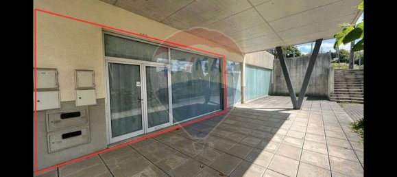 90m² Commercial property in Guimaraes, Portugal No. 53796 7