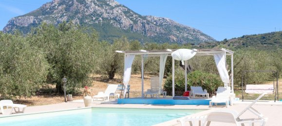 16 rooms House in Orosei, Italy No. 54601 3