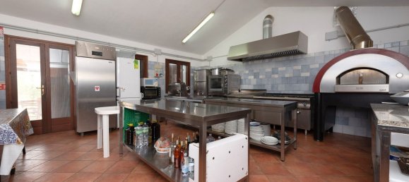 16 rooms House in Orosei, Italy No. 54601 32