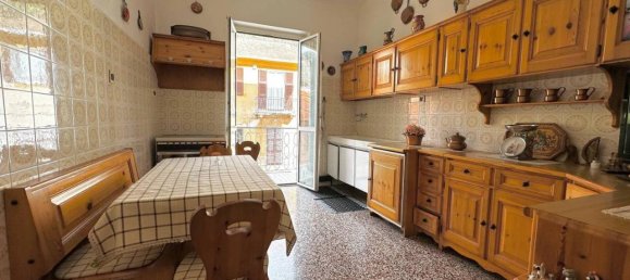 3غرفة شقة في Genoa, Italy رقم 149602 3