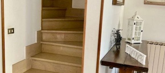 6 rooms House in Rufina, Italy No. 45370 10