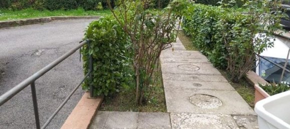 6 rooms House in Rufina, Italy No. 45370 45