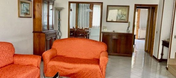 6 rooms House in Rufina, Italy No. 45370 30